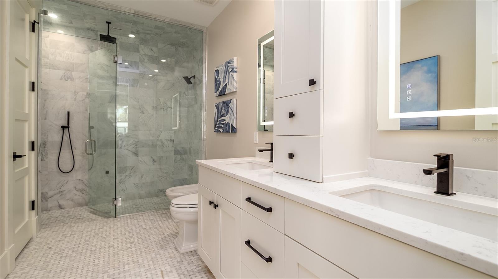 KEY ROYALE 11TH ADD - Residential