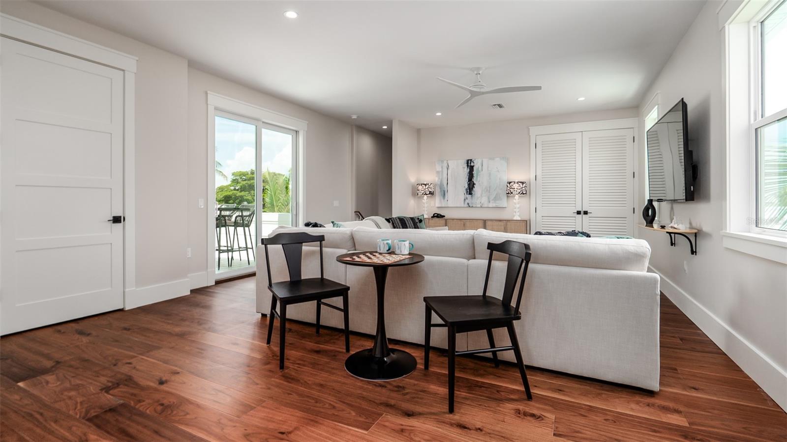 KEY ROYALE 11TH ADD - Residential