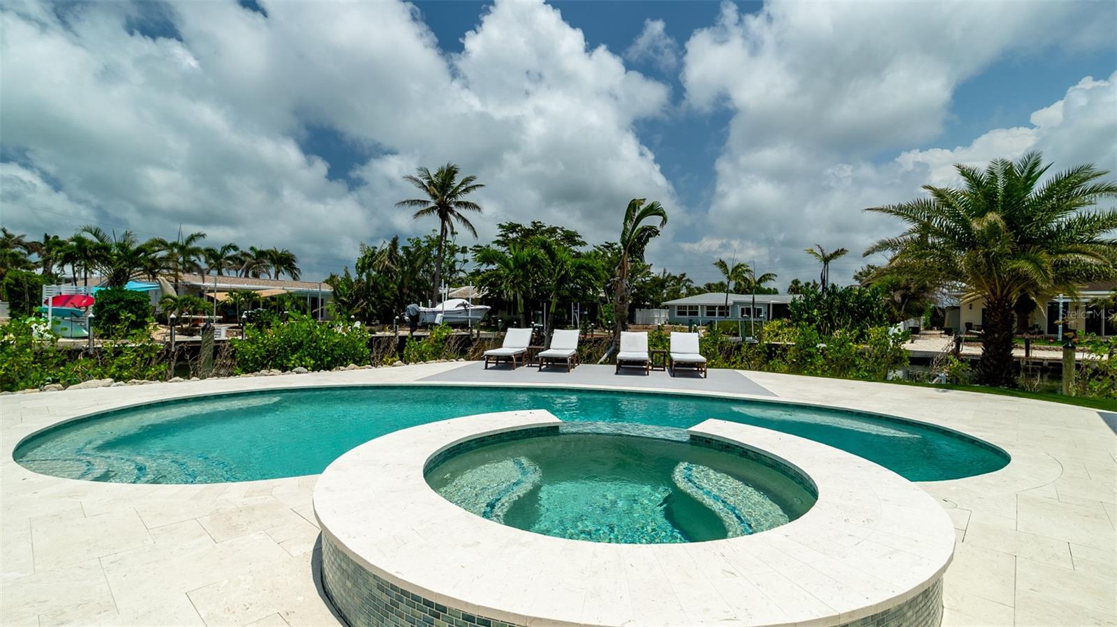 KEY ROYALE 11TH ADD - Residential