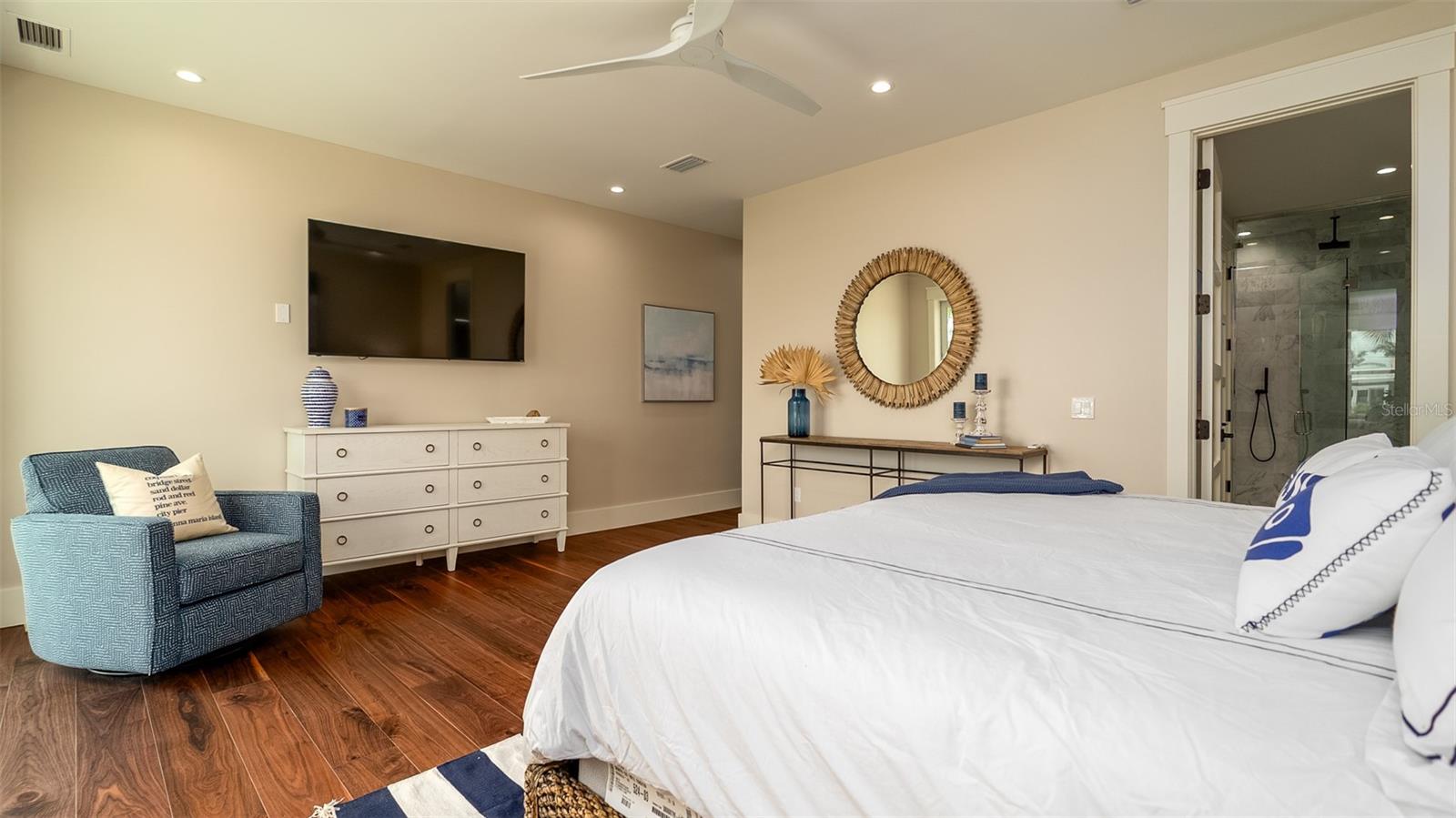 KEY ROYALE 11TH ADD - Residential