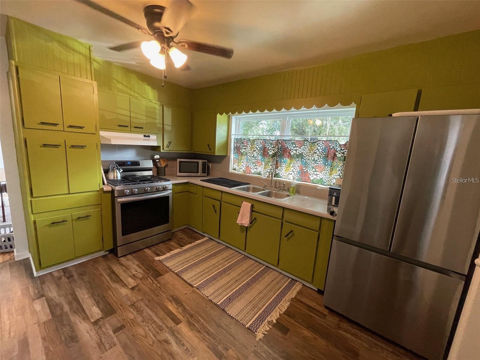 SUTTON ESTATES - Residential