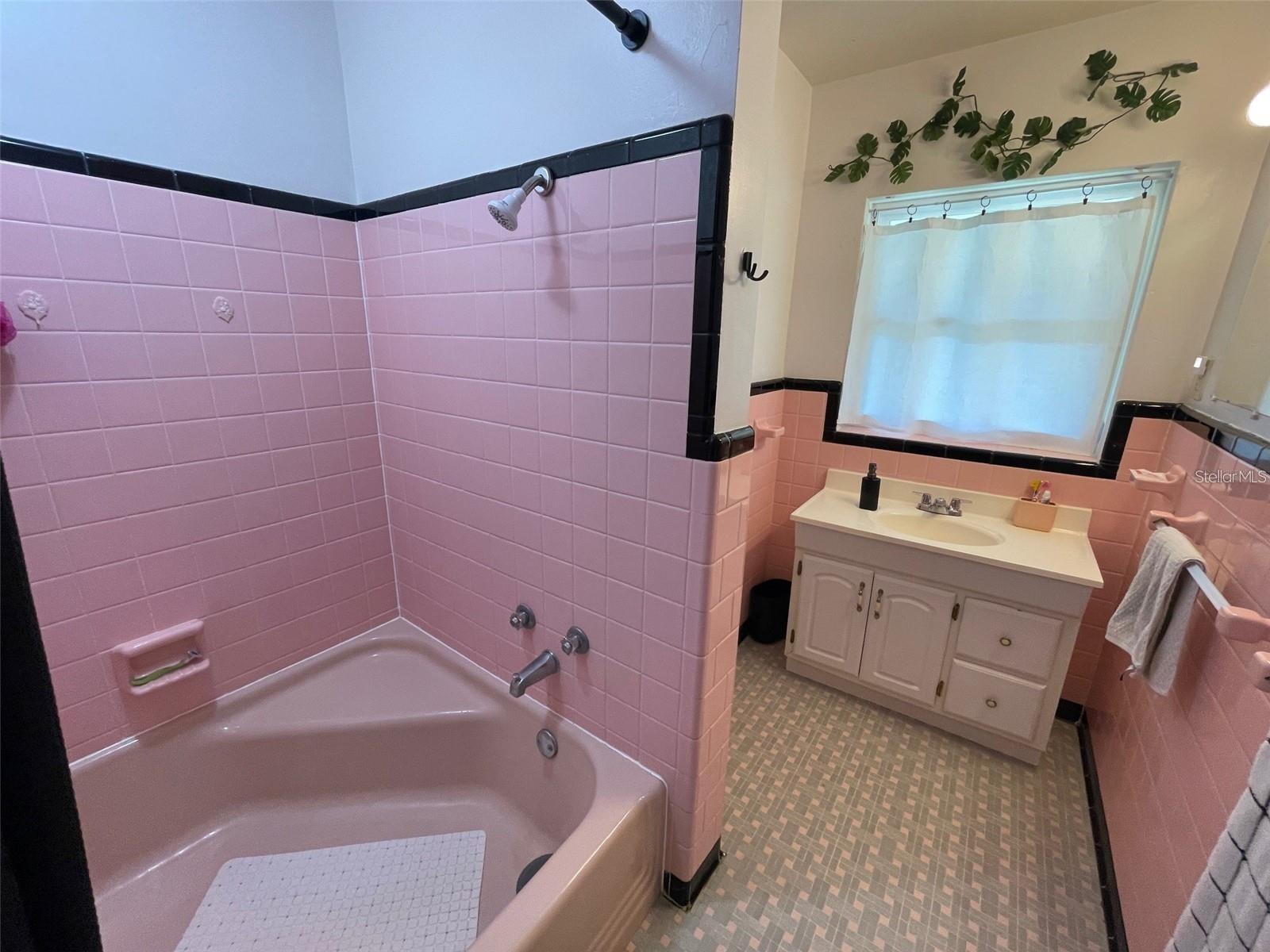 SUTTON ESTATES - Residential