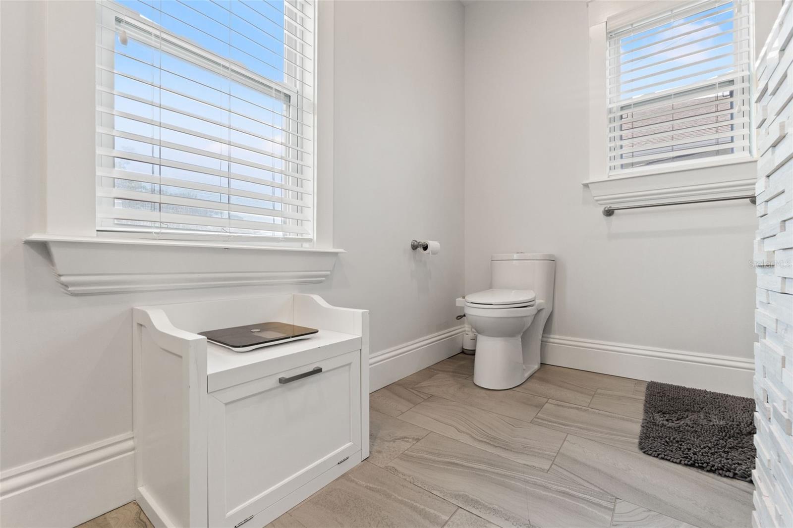 BROADWAY ADD - Residential