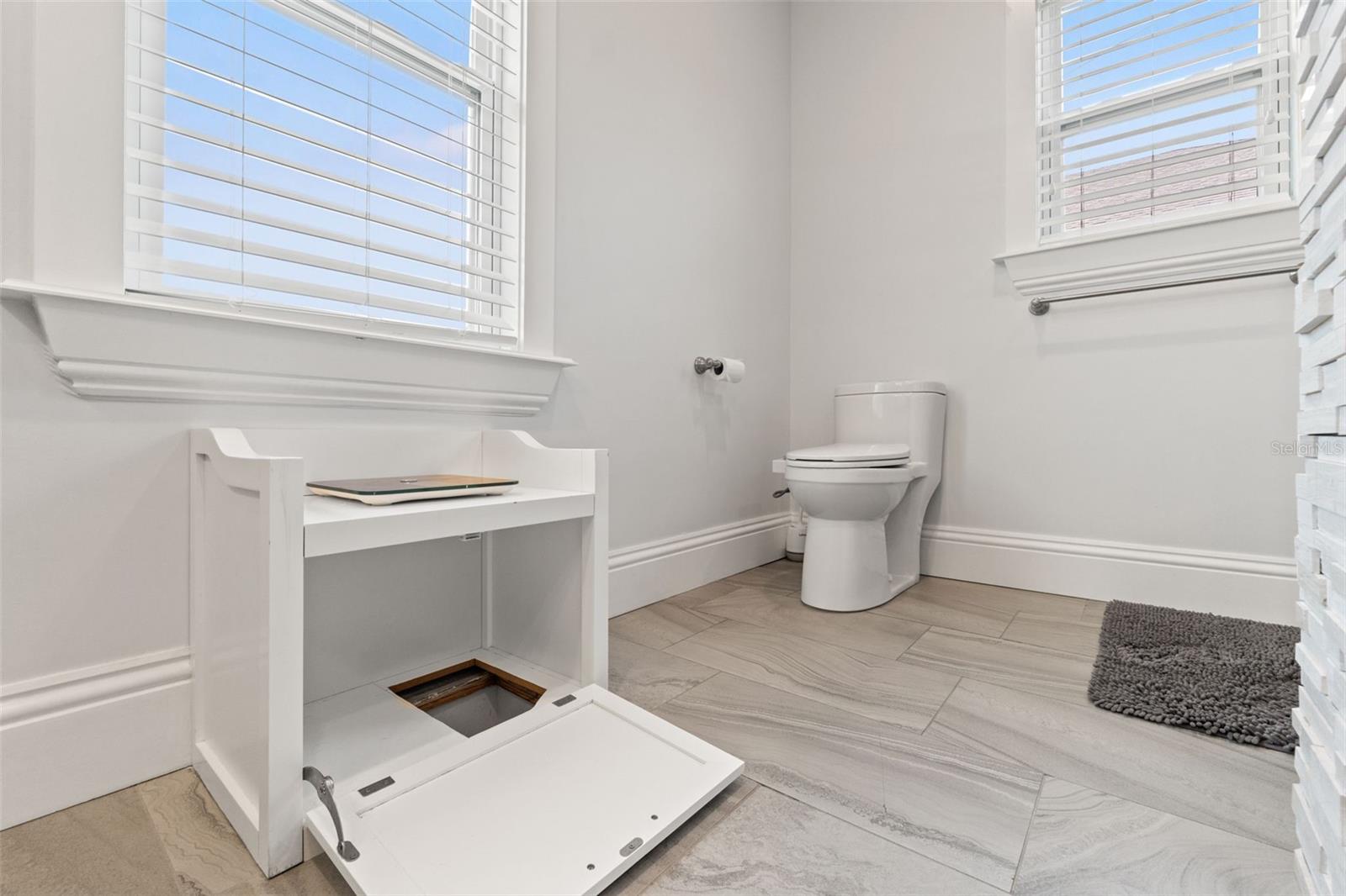 BROADWAY ADD - Residential