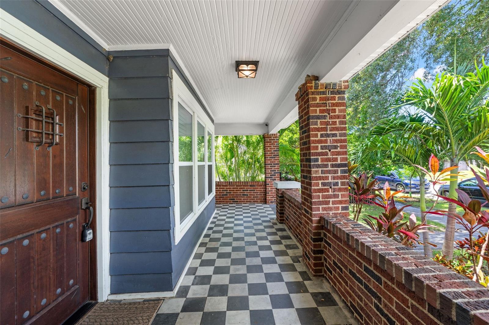 BROADWAY ADD - Residential