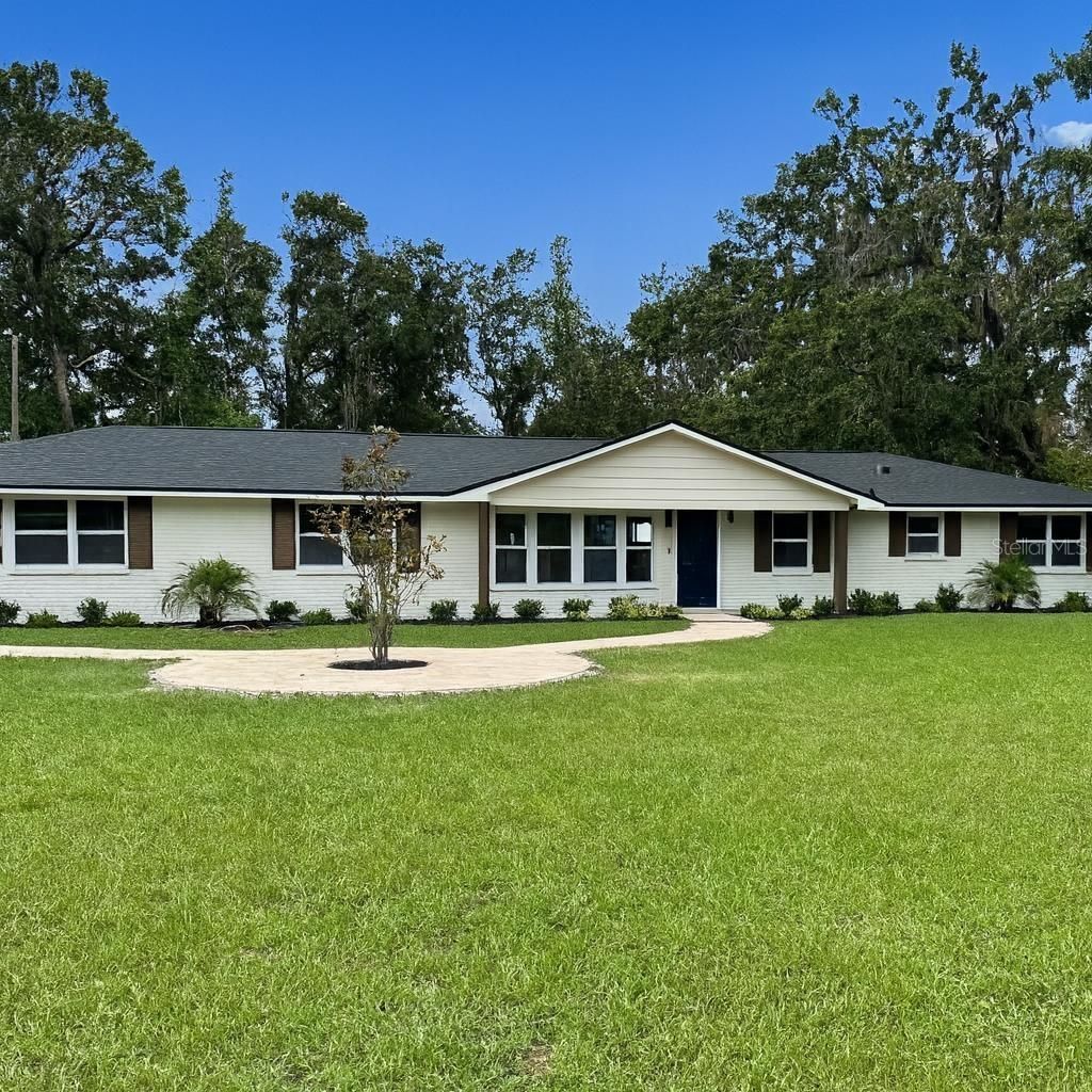 Photo of 2933 Stearns Road, Valrico, FL 33596 (MLS # TB8393209)
