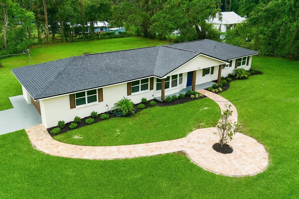 Photo of 2933 Stearns Road, Valrico, FL 33596 (MLS # TB8393209)