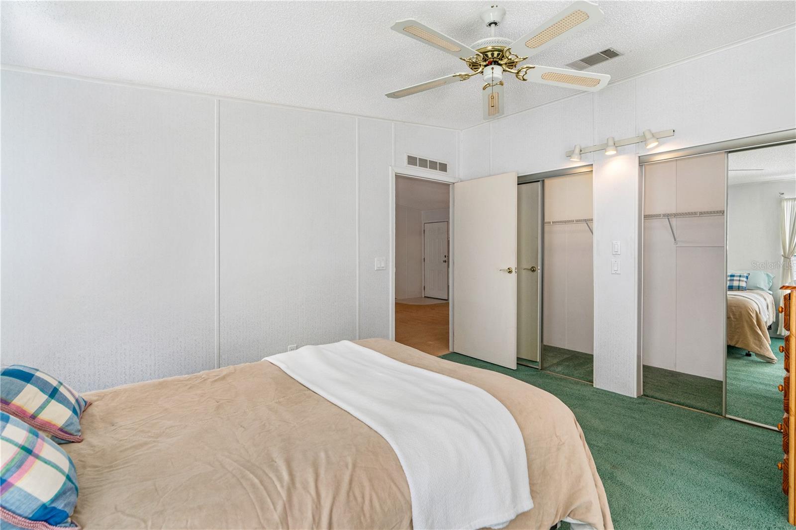 EDGEWATER LANDING PH 01 - Residential