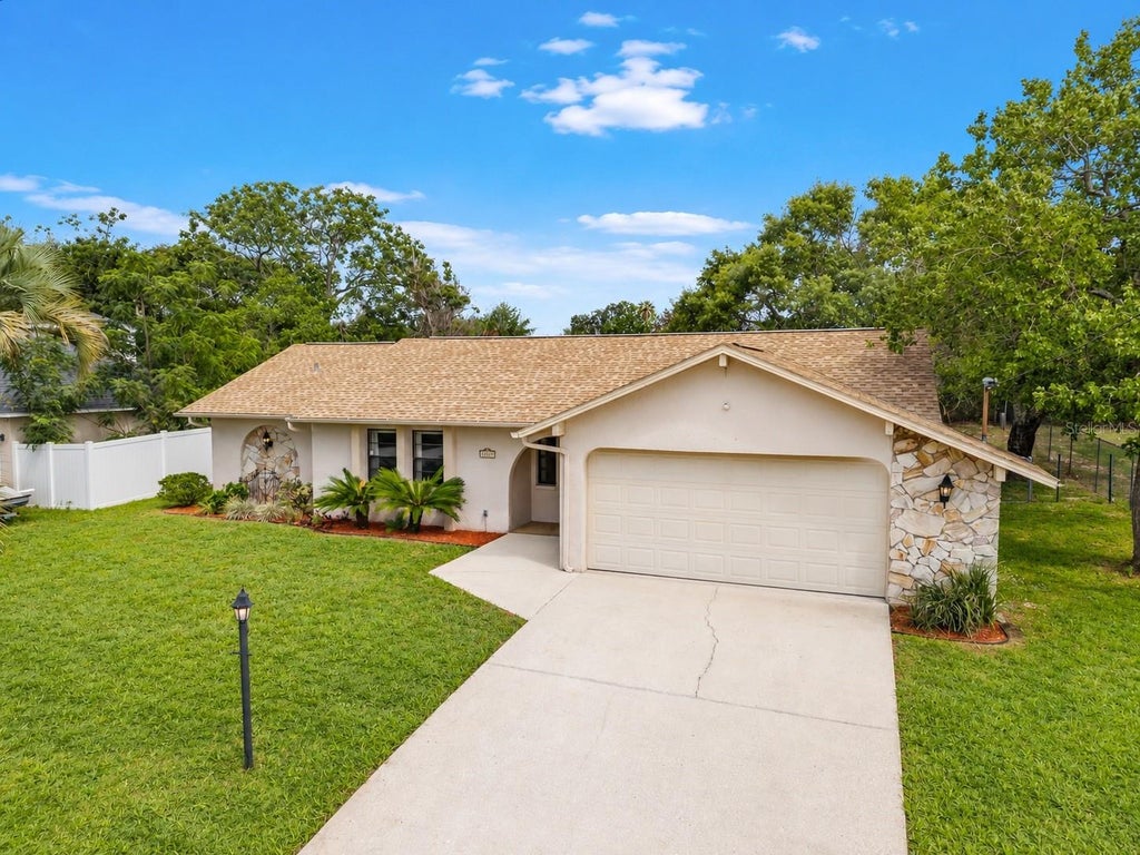 Photo of 11312 Sedgefield Avenue, Spring Hill, FL 34608 (MLS # W7886230)