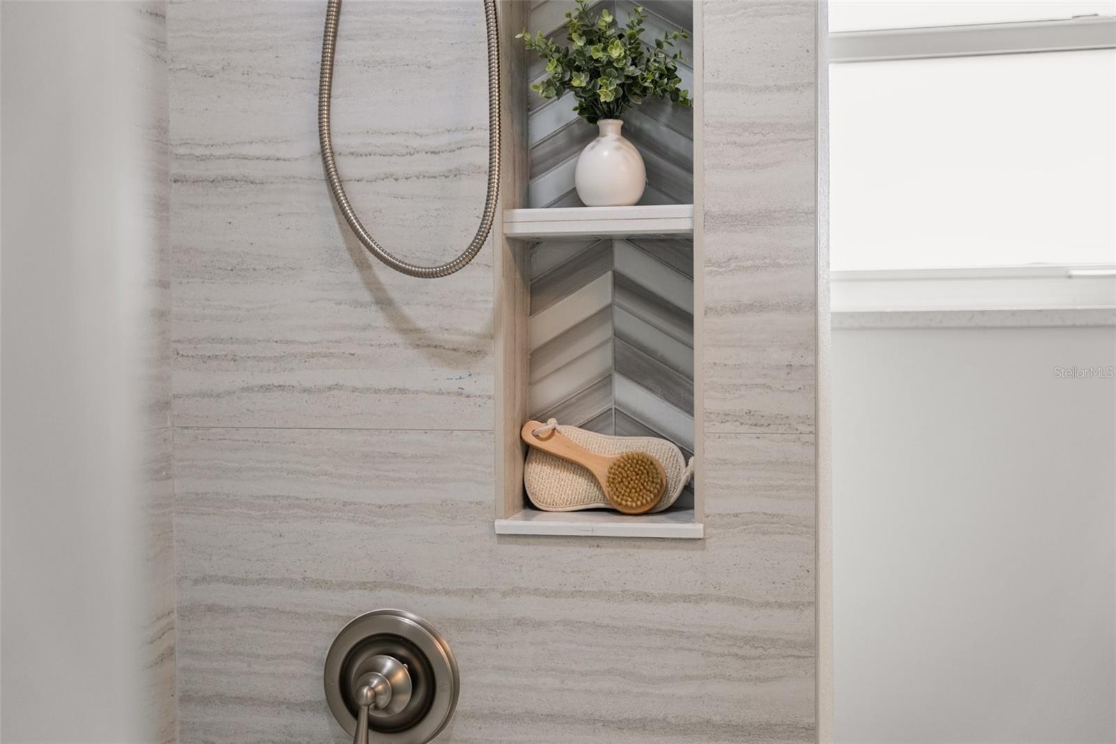 BROADWATER UNIT 2 - Residential