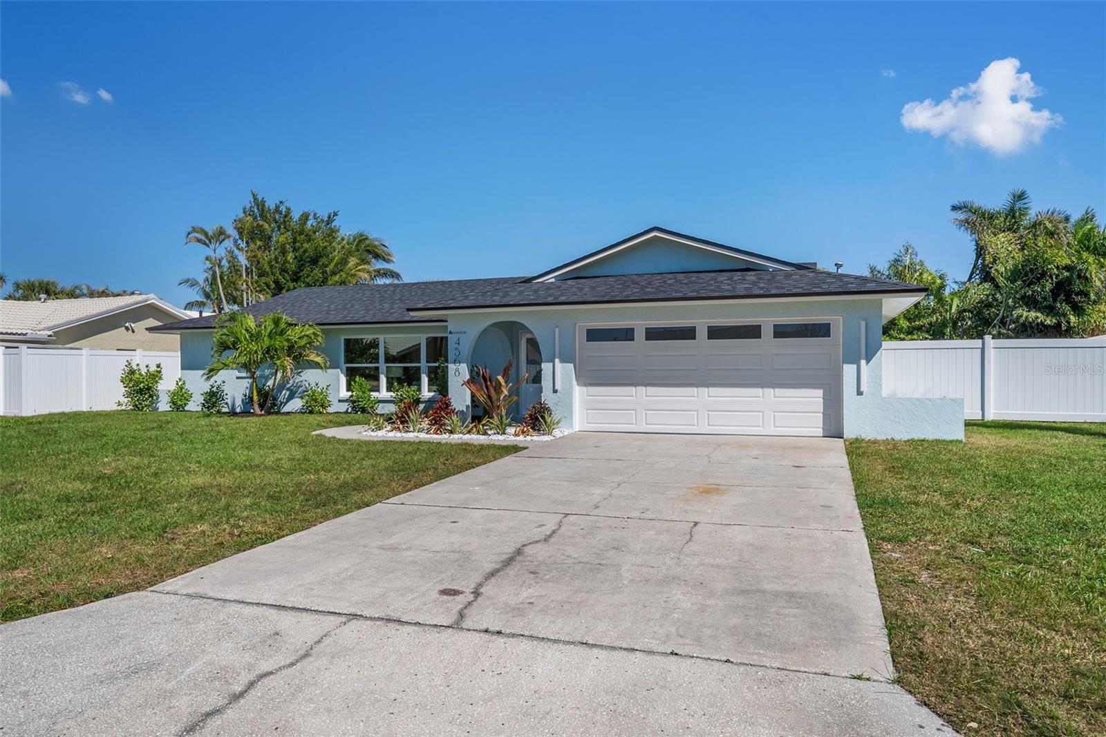 BROADWATER UNIT 2 - Residential