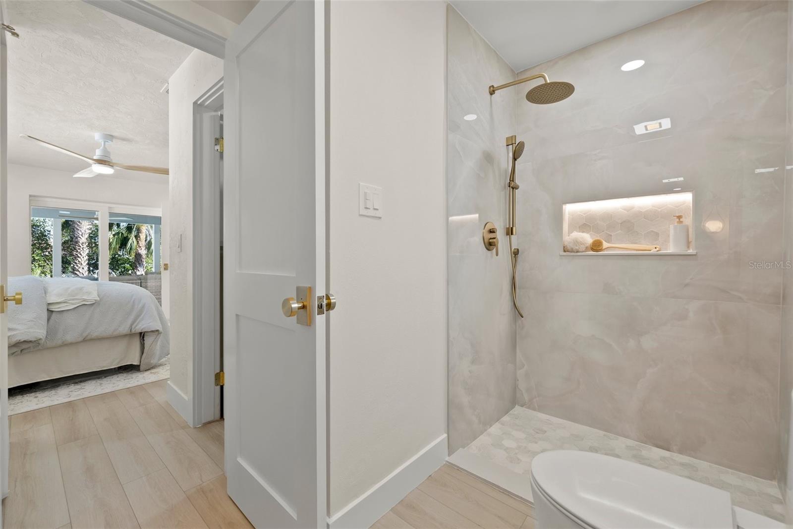 BROADWATER UNIT 2 - Residential