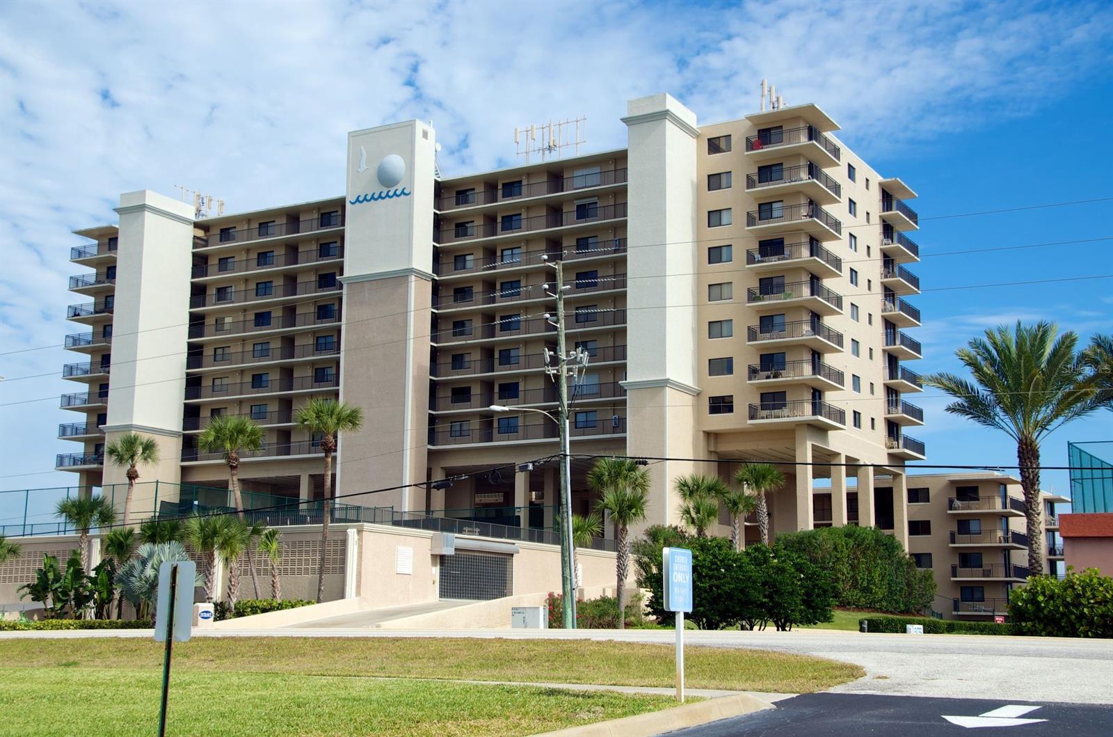 Moontide Condo - Residential