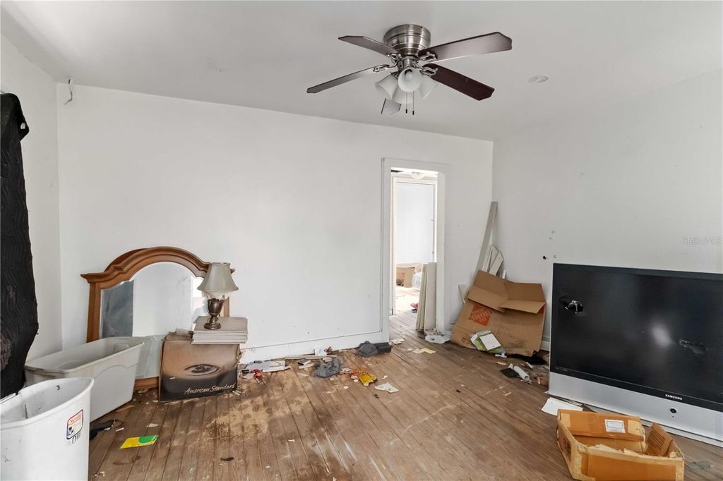 Photo of 2014 Hemlock Street, Tampa, FL 33605 (MLS # O6385145)