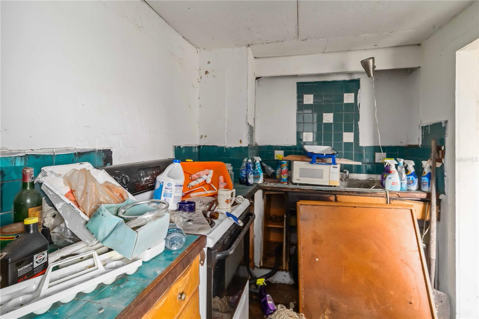 EDGEWATER PARK - Residential