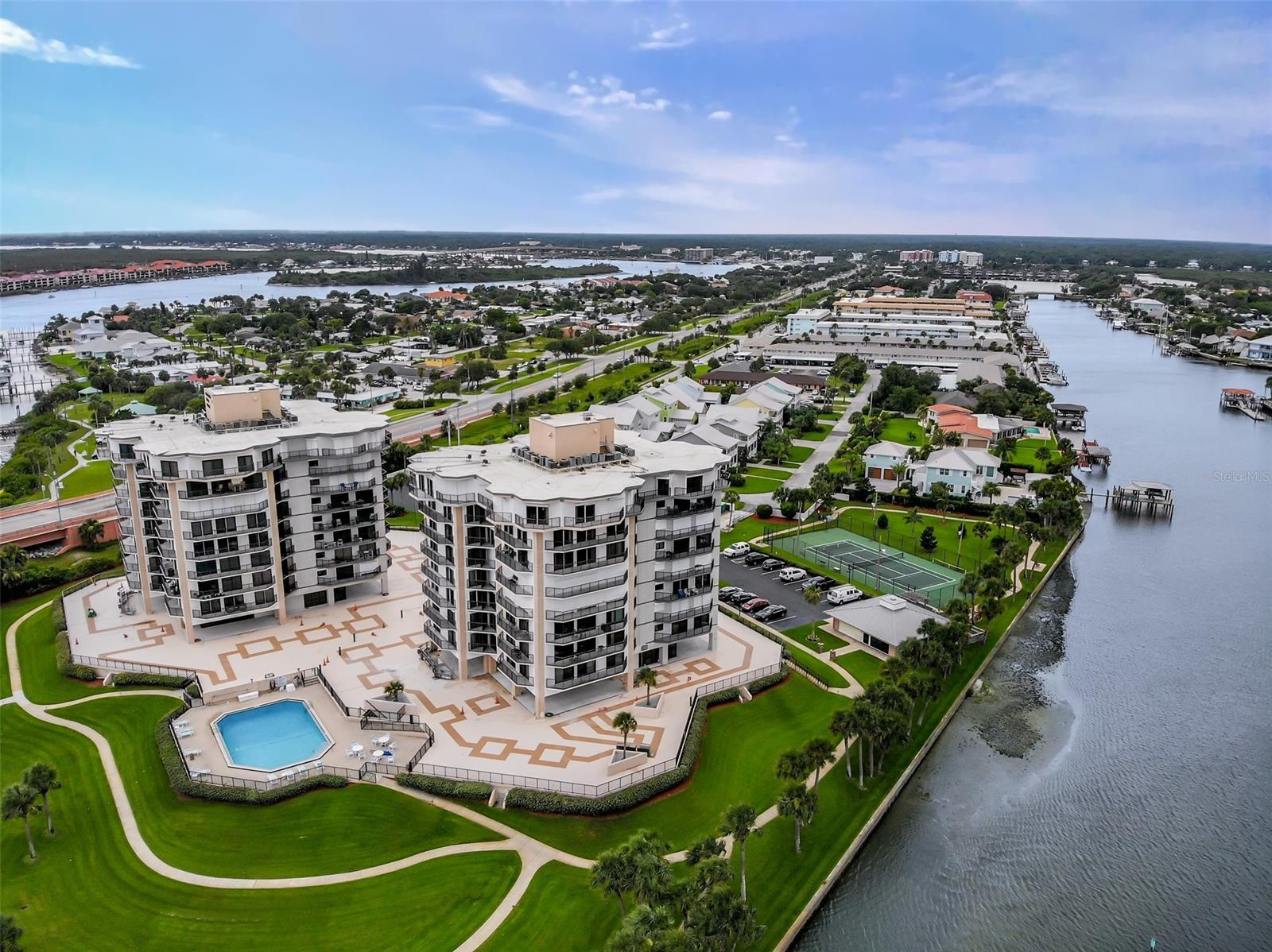 Diamond Head Point Condo - Residential