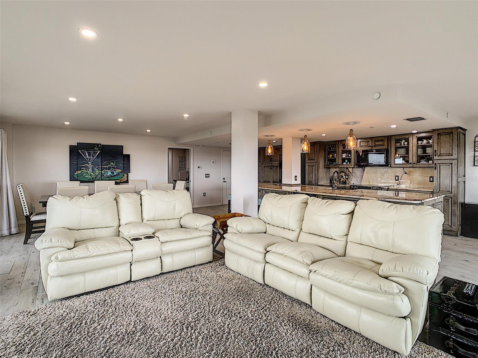 Diamond Head Point Condo - Residential