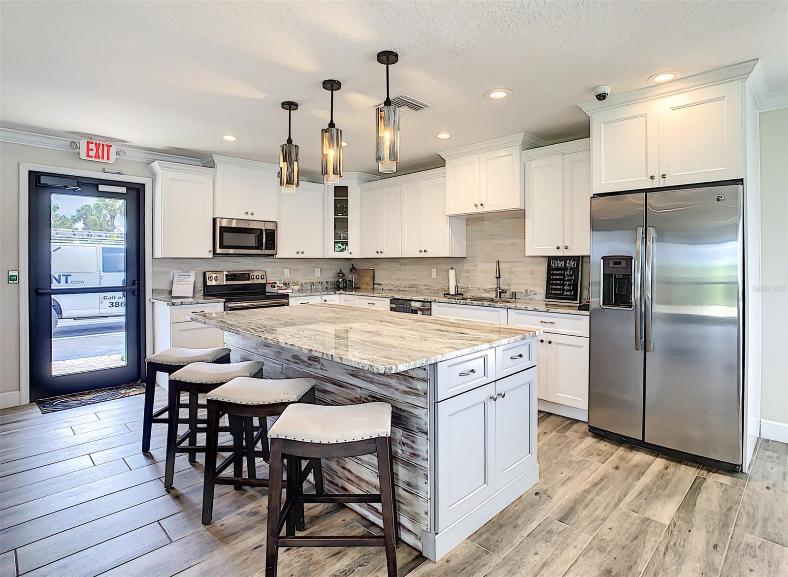 Diamond Head Point Condo - Residential