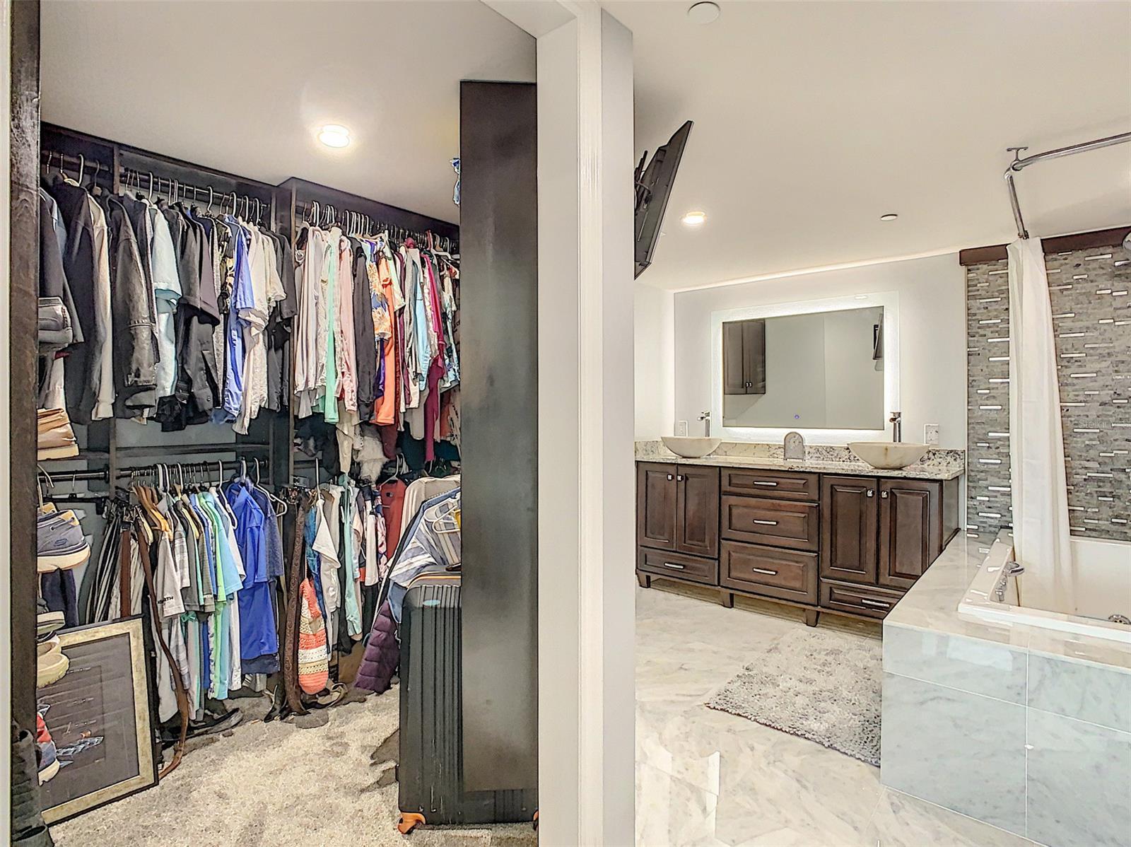 Diamond Head Point Condo - Residential