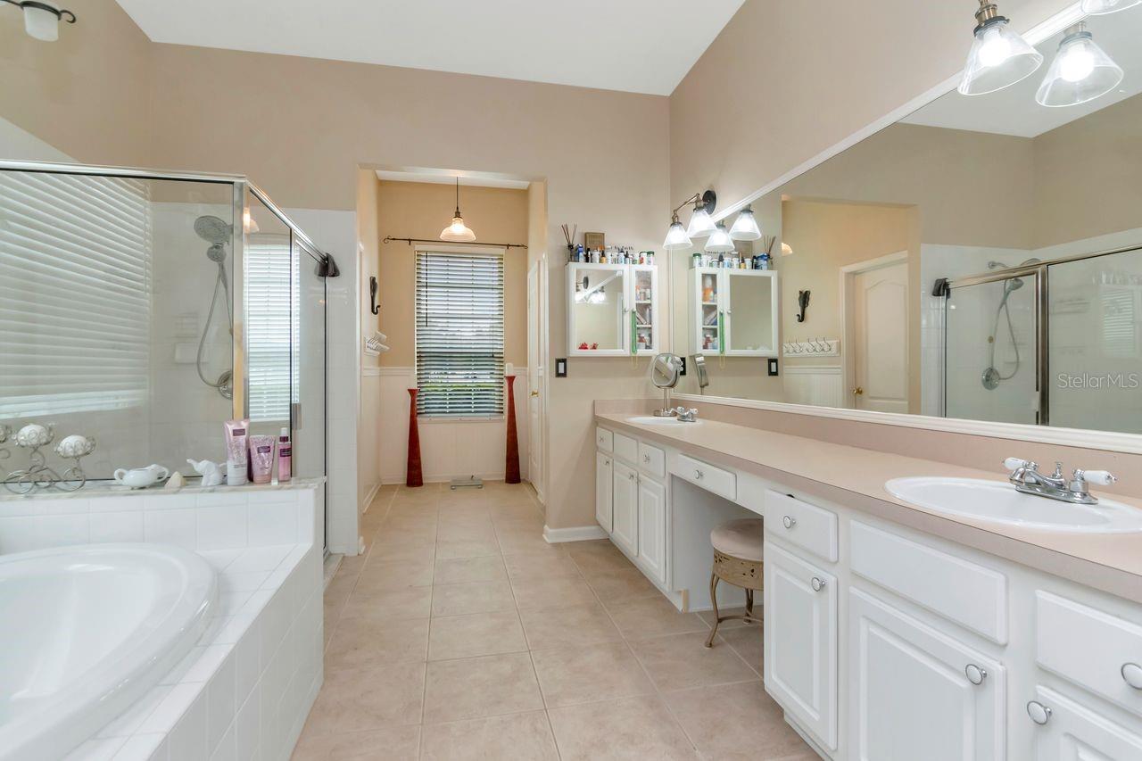 LEXINGTON OAKS VILLAGE 8 9 - Residential