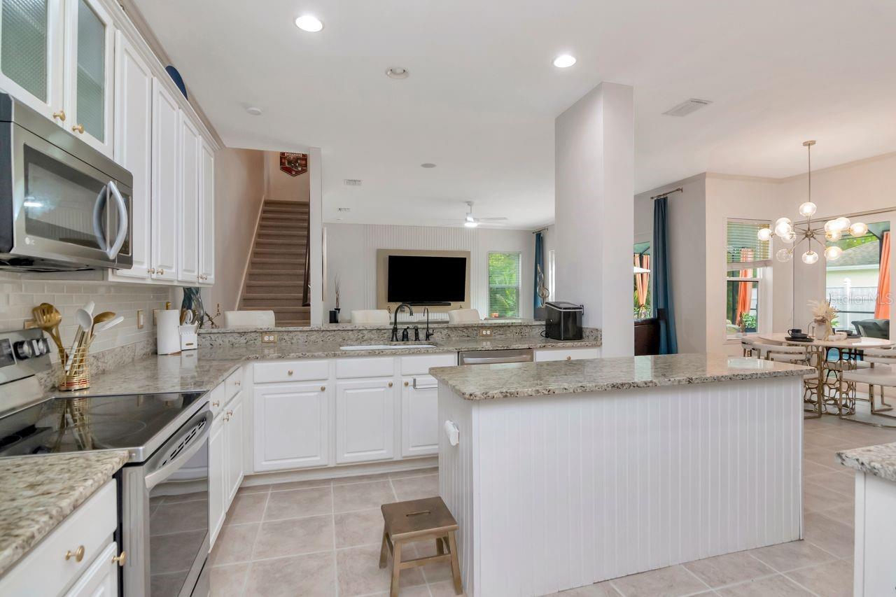 LEXINGTON OAKS VILLAGE 8 9 - Residential