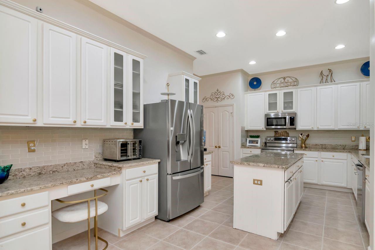 LEXINGTON OAKS VILLAGE 8 9 - Residential