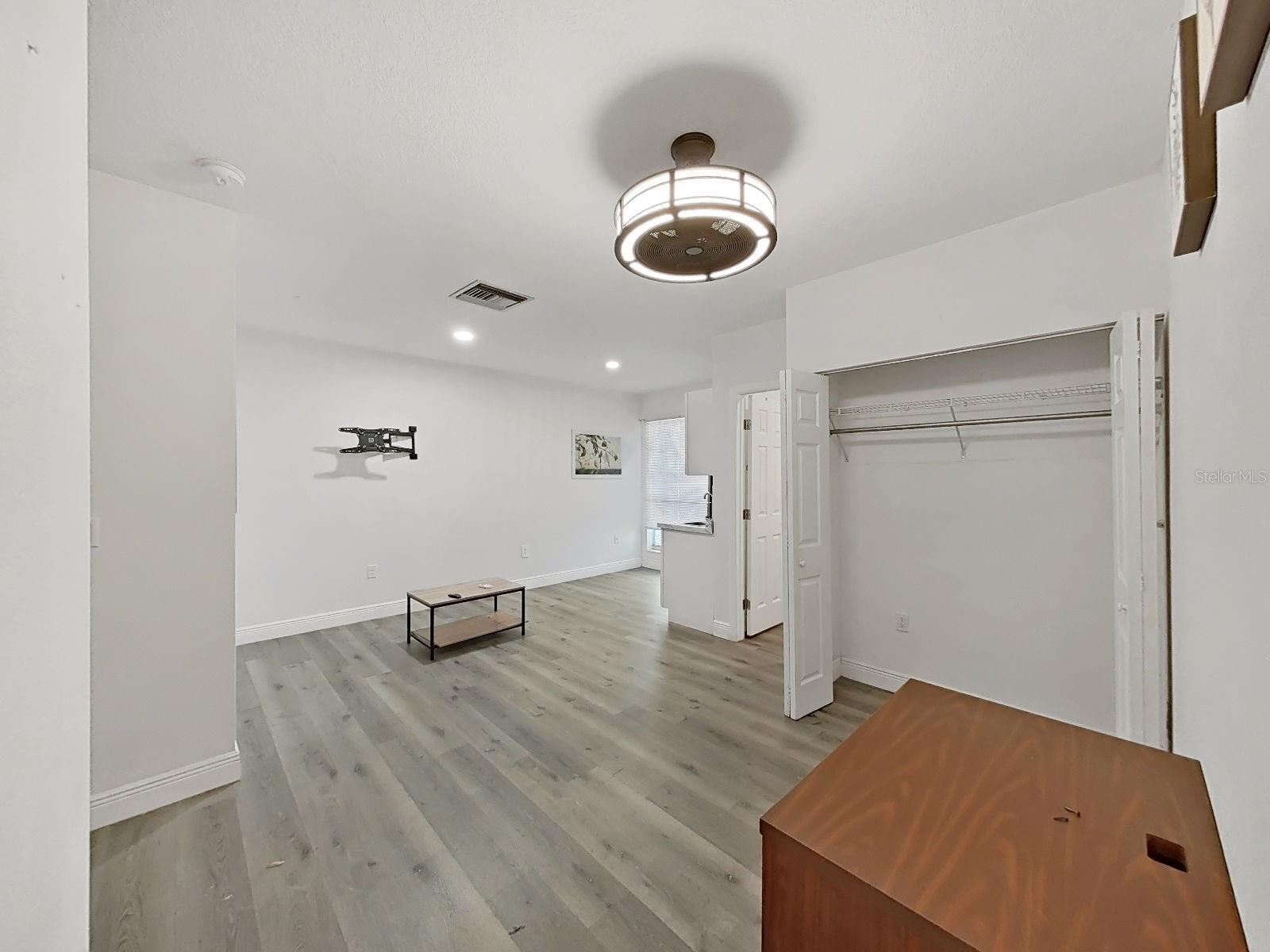 UNPLATTED - Residential