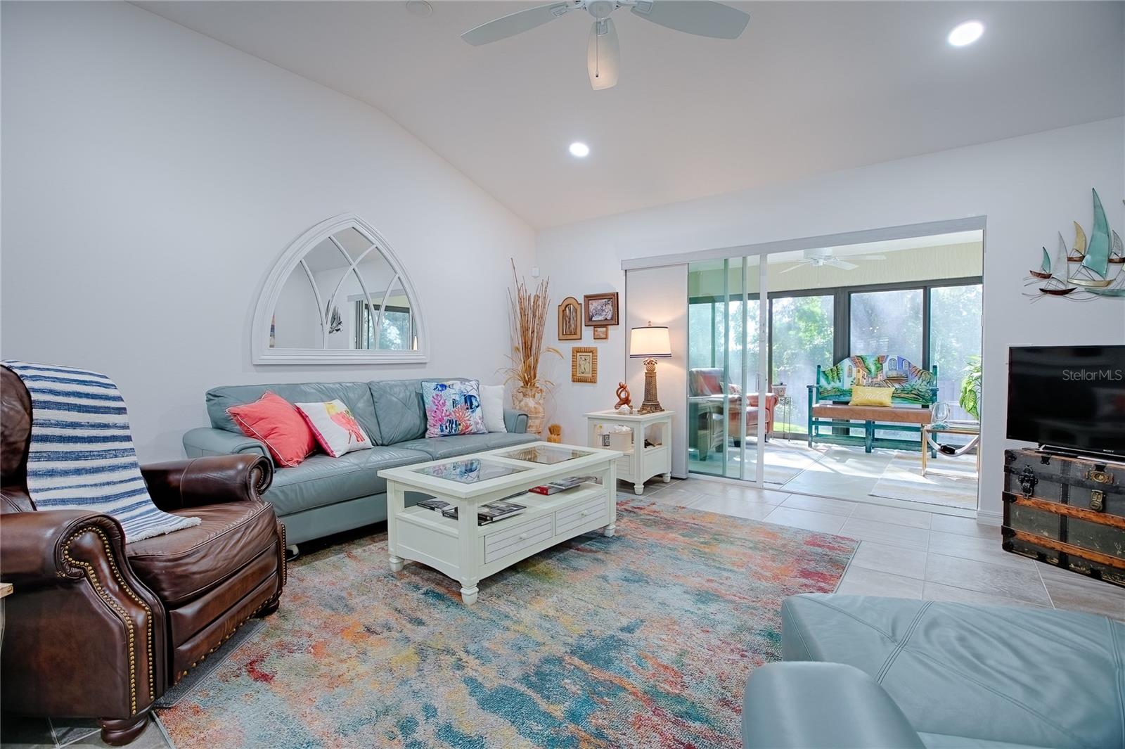 OXFORD OAKS PH 2 UN #833 - Residential