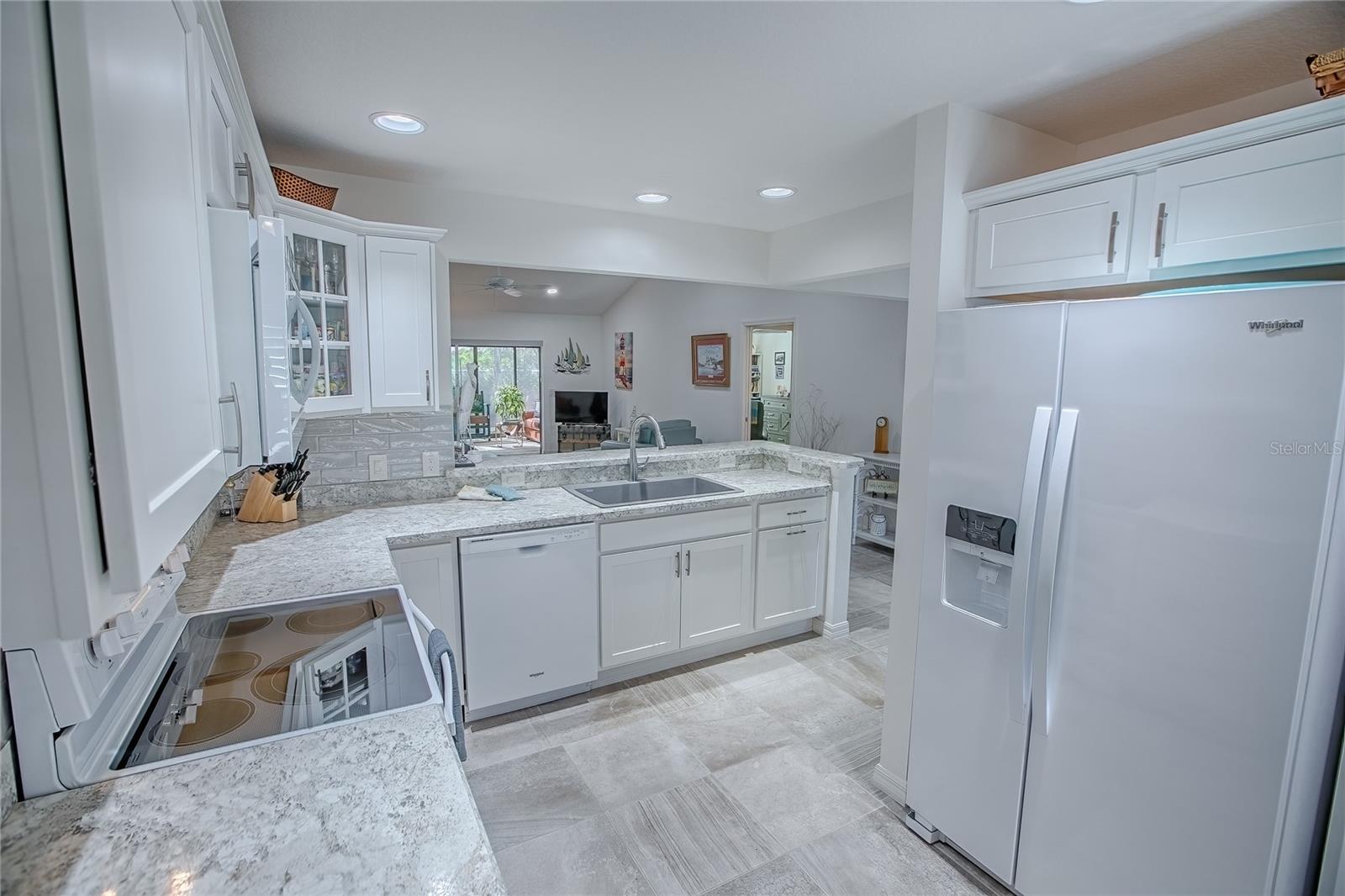 OXFORD OAKS PH 2 UN #833 - Residential