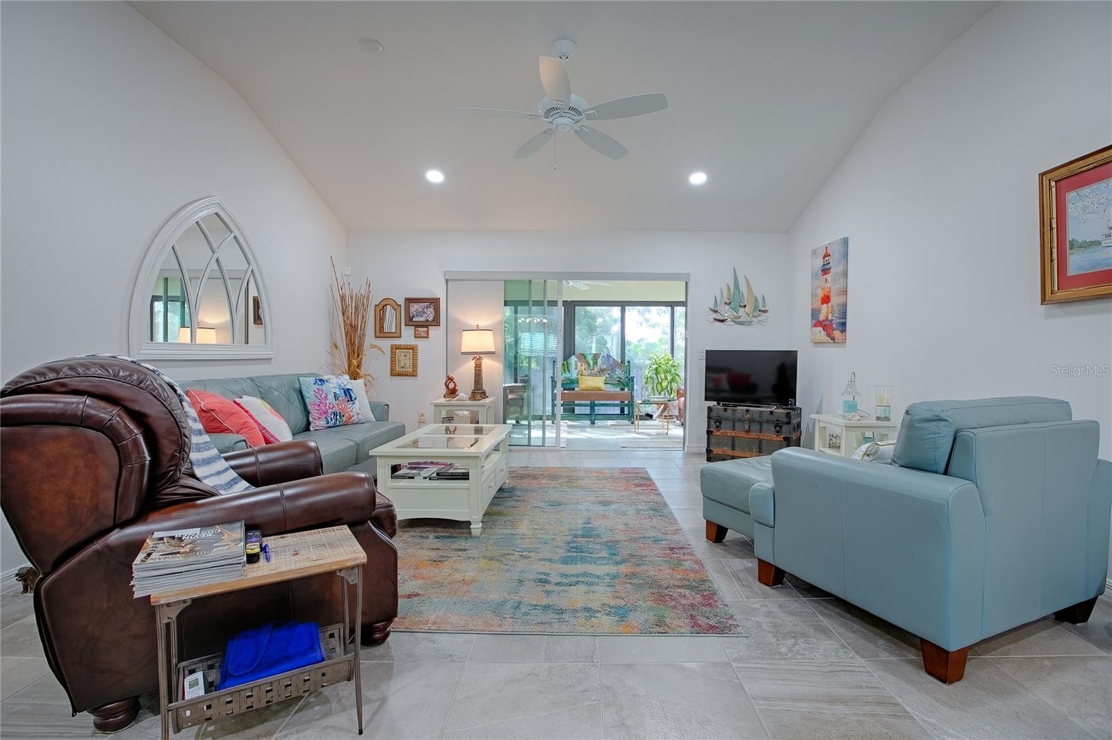 OXFORD OAKS PH 2 UN #833 - Residential