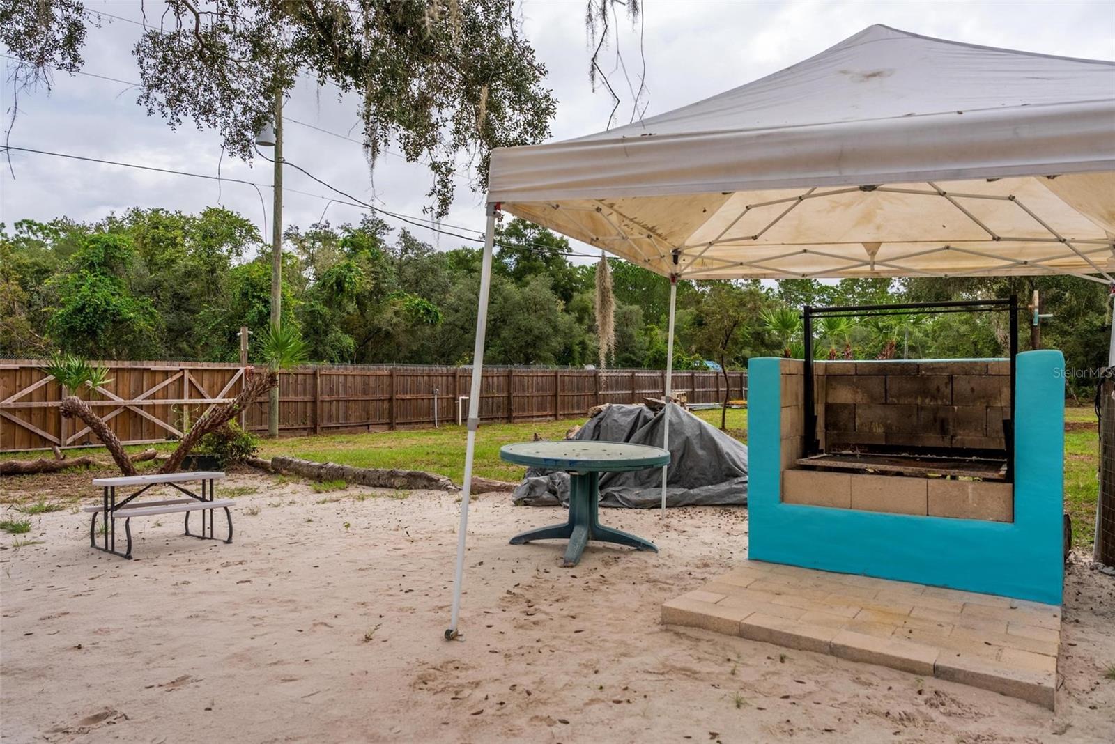 FRST LAKE CAMPSITES - Residential