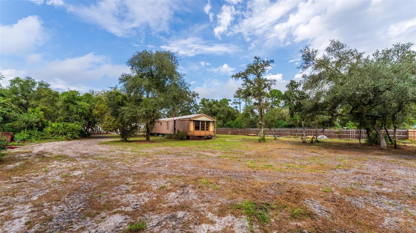 FRST LAKE CAMPSITES - Residential