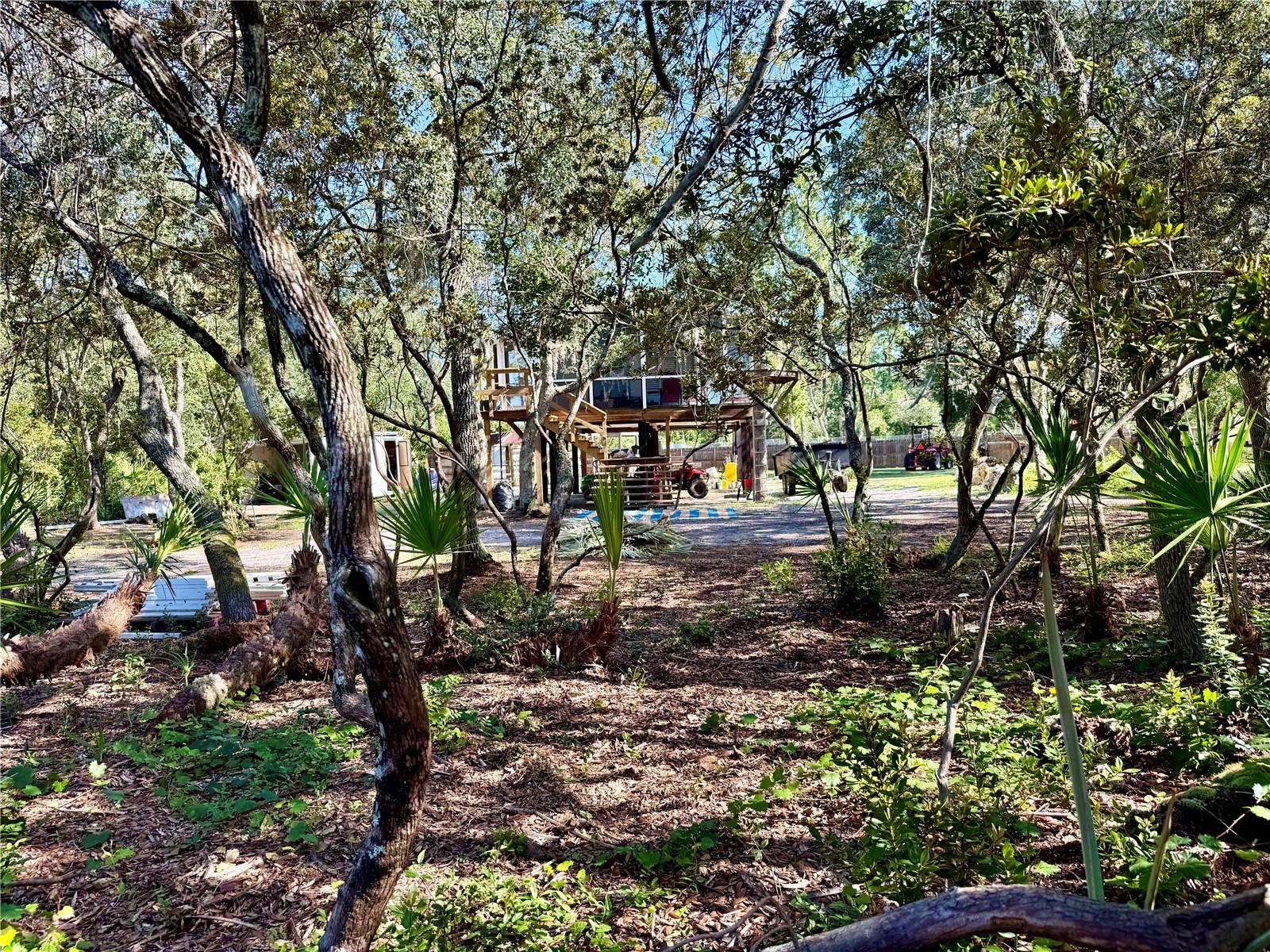 FRST LAKE CAMPSITES - Residential