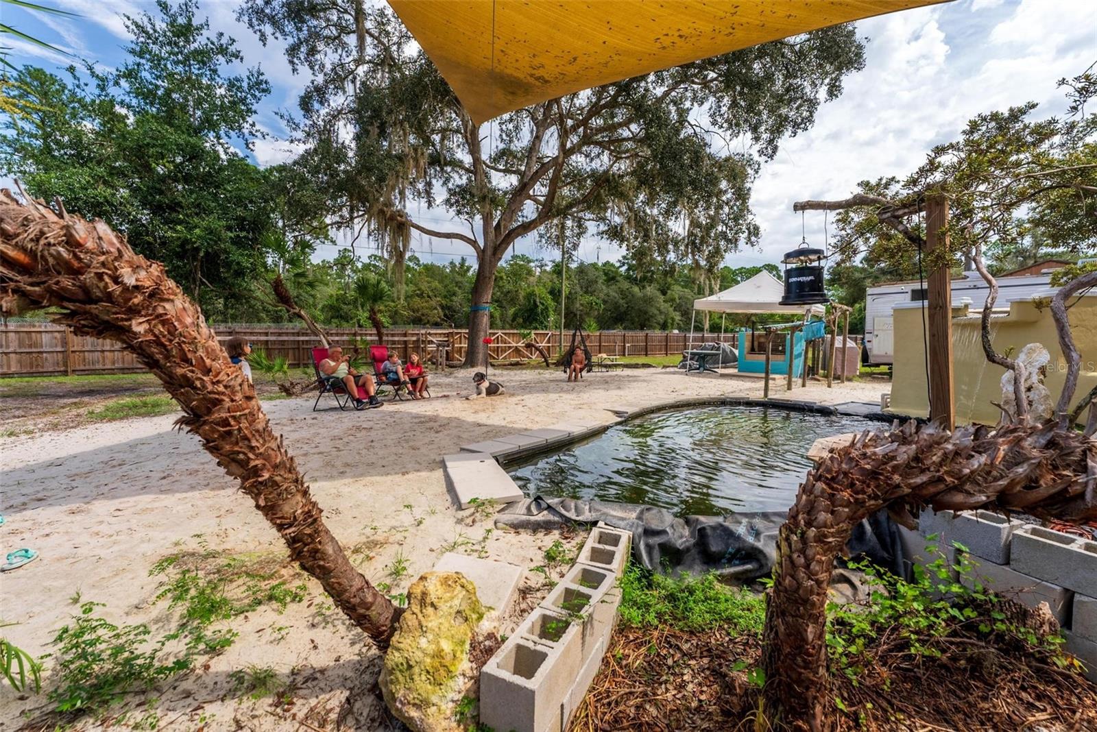 FRST LAKE CAMPSITES - Residential