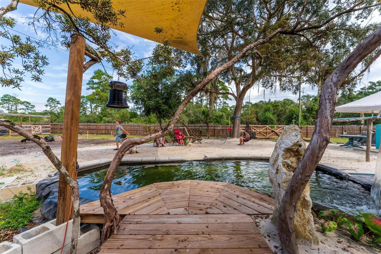 FRST LAKE CAMPSITES - Residential