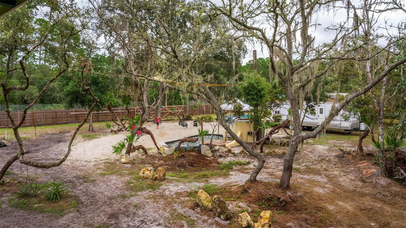FRST LAKE CAMPSITES - Residential
