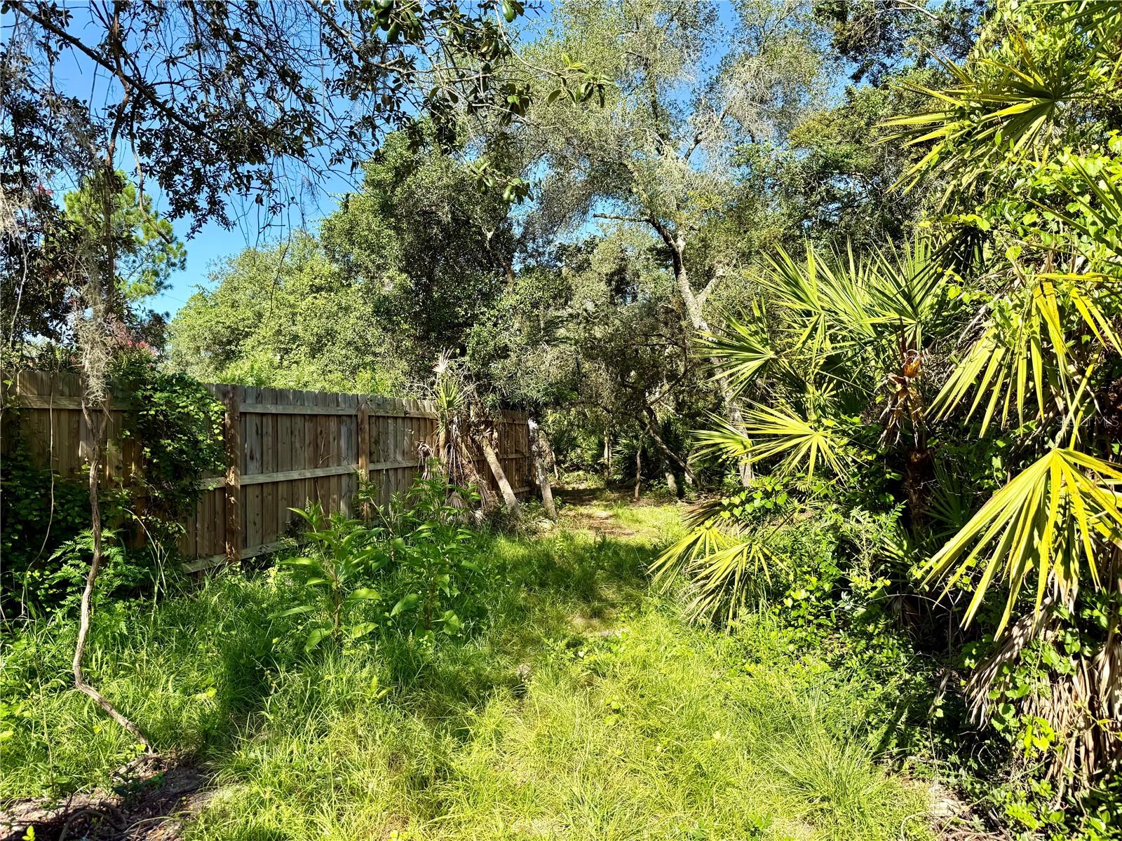 FRST LAKE CAMPSITES - Residential