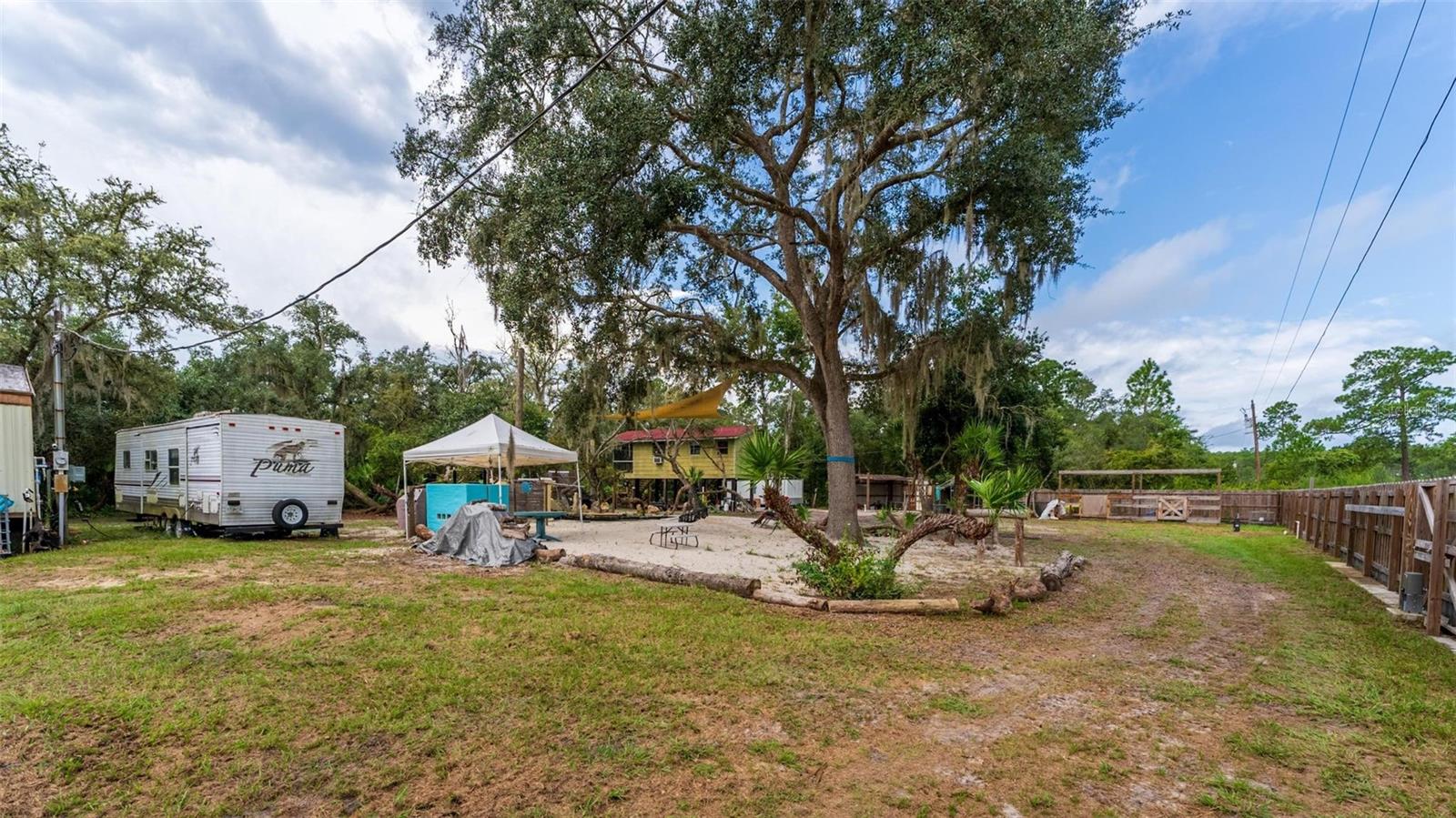 FRST LAKE CAMPSITES - Residential