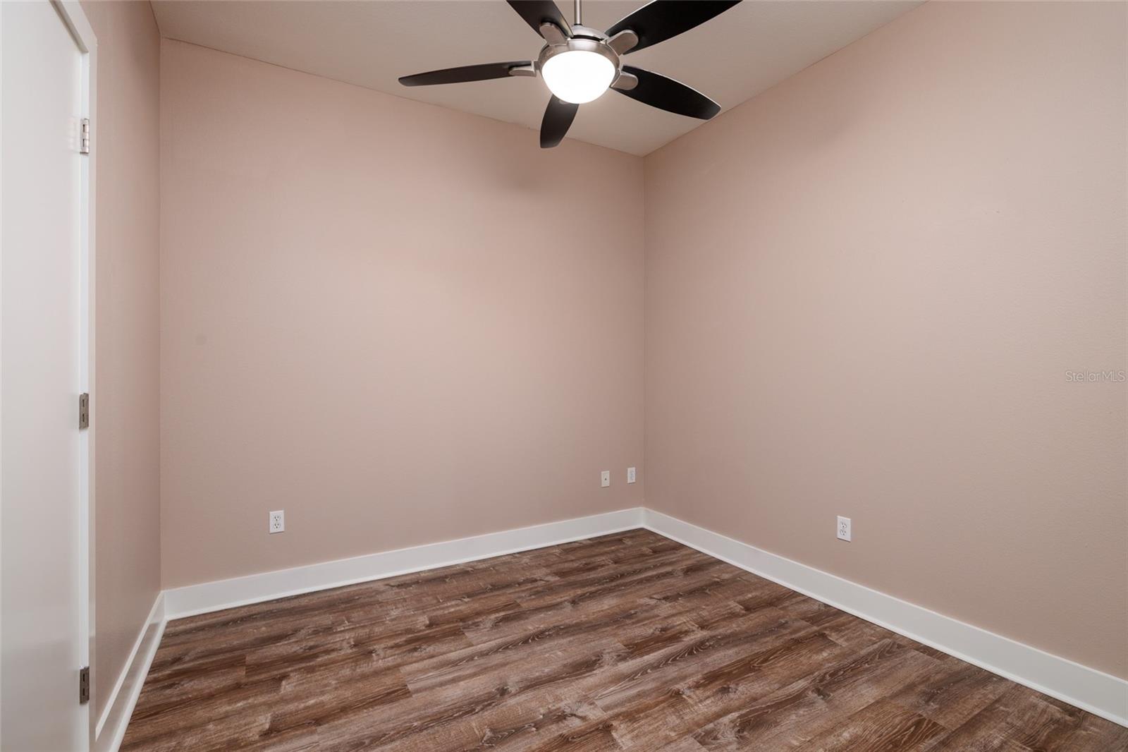 GRAND CENTRAL AT KENNEDY RESID - Residential