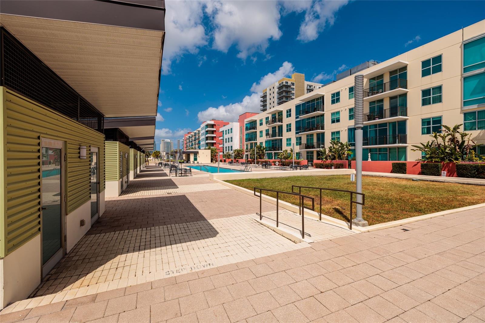 GRAND CENTRAL AT KENNEDY RESID - Residential