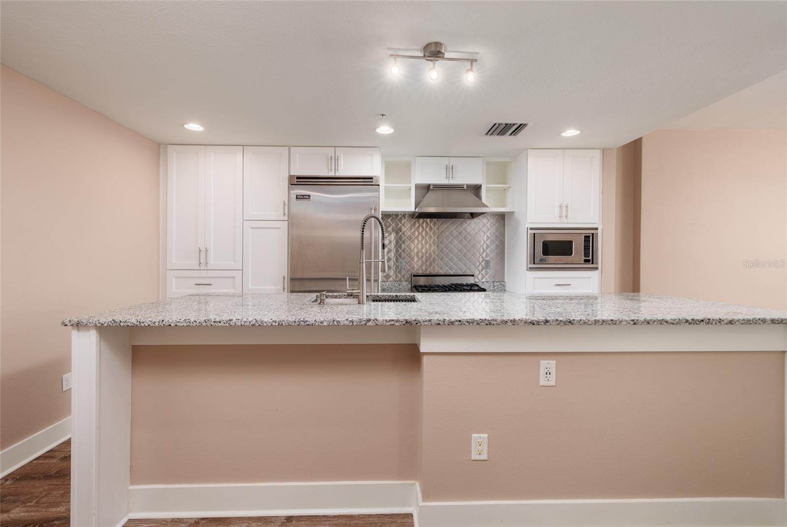 GRAND CENTRAL AT KENNEDY RESID - Residential