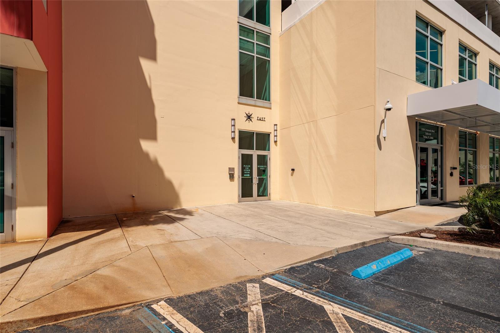 GRAND CENTRAL AT KENNEDY RESID - Residential