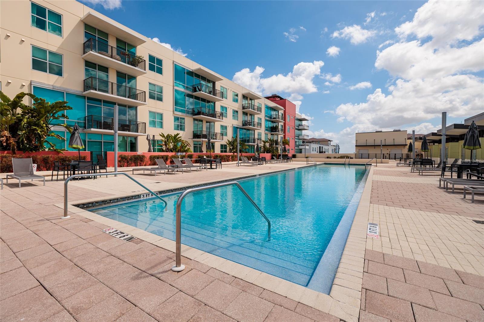 GRAND CENTRAL AT KENNEDY RESID - Residential