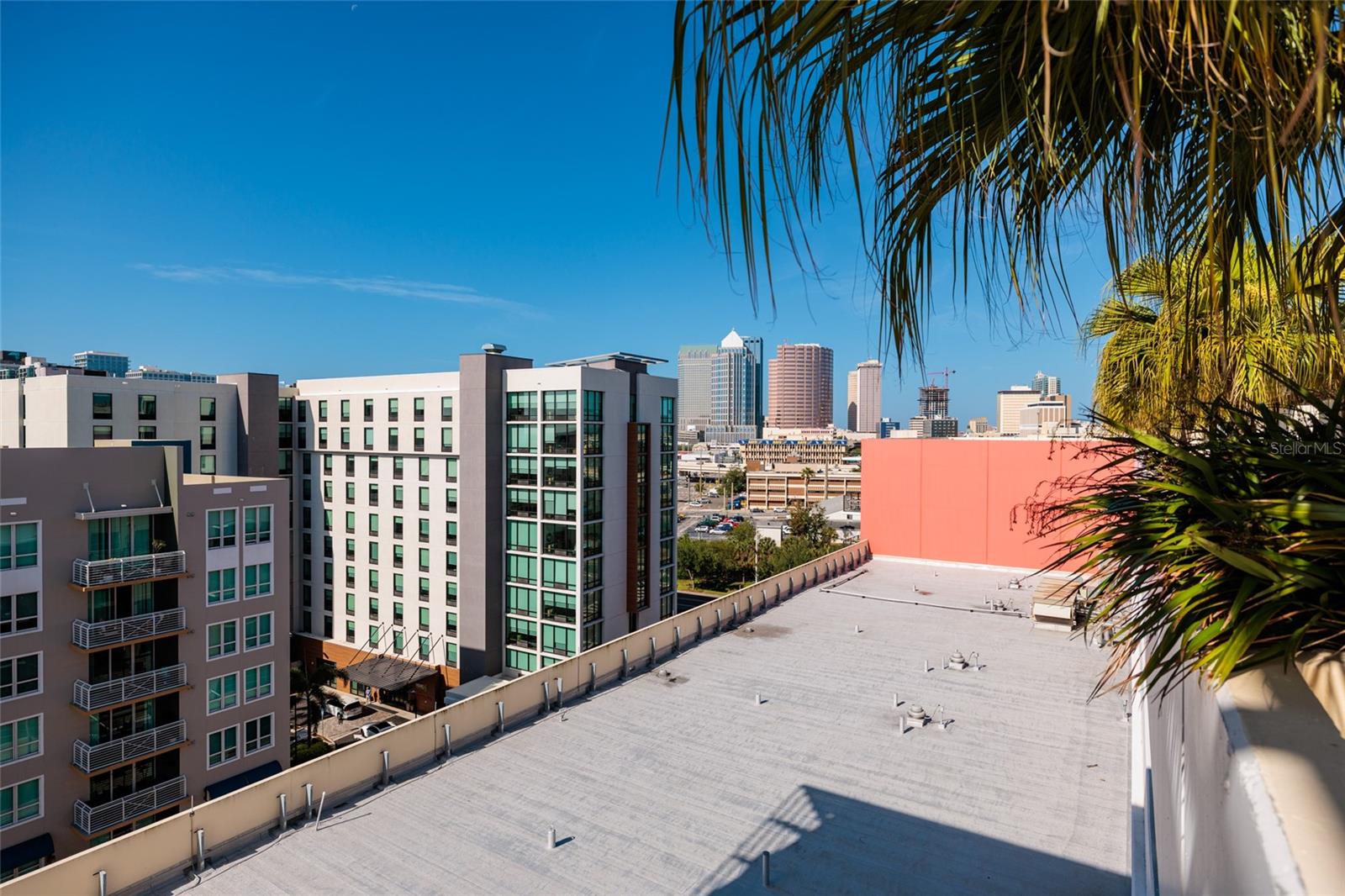 GRAND CENTRAL AT KENNEDY RESID - Residential