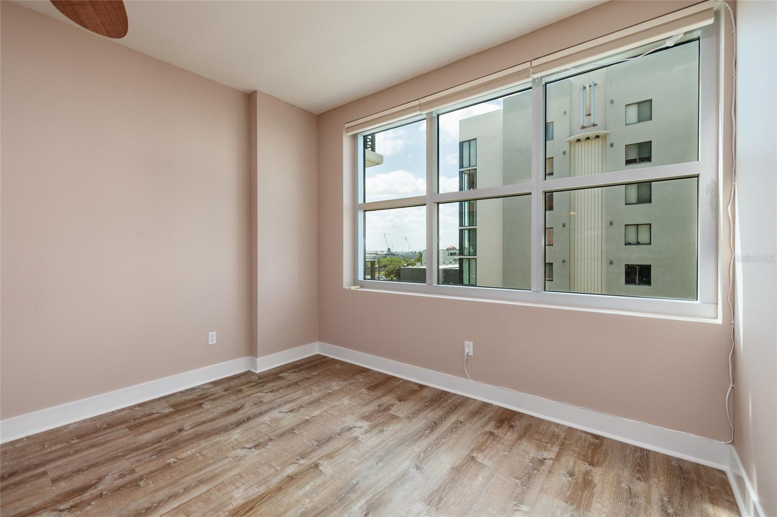 GRAND CENTRAL AT KENNEDY RESID - Residential