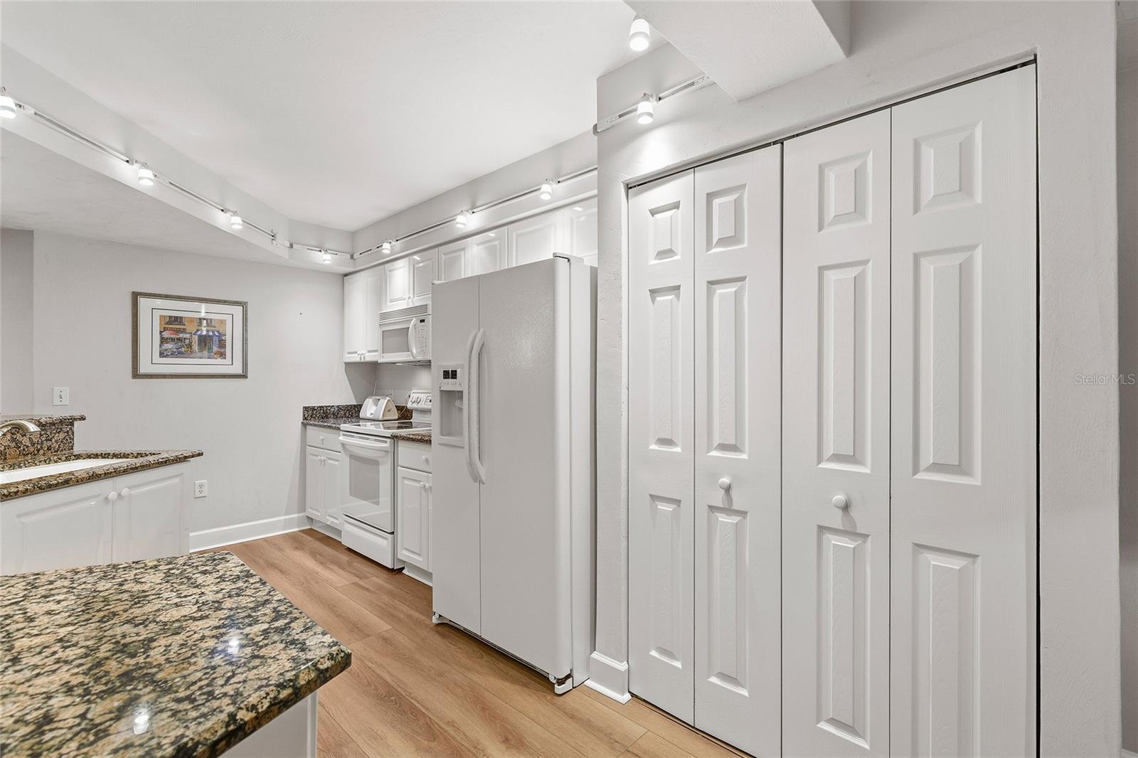 426 BOUCHELLE DRIVE 301