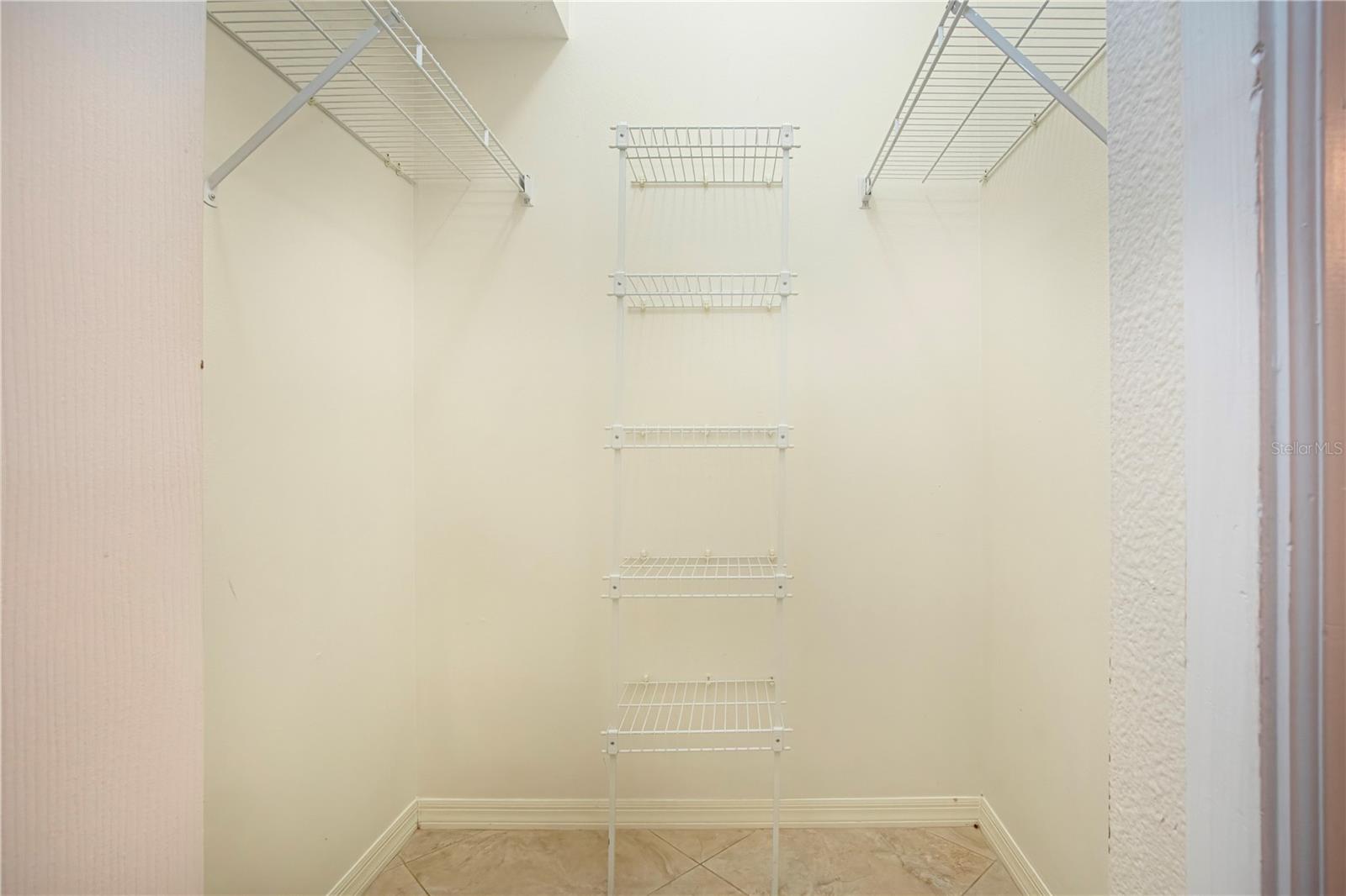 ORANGE GROVE PARK - Residential Lease