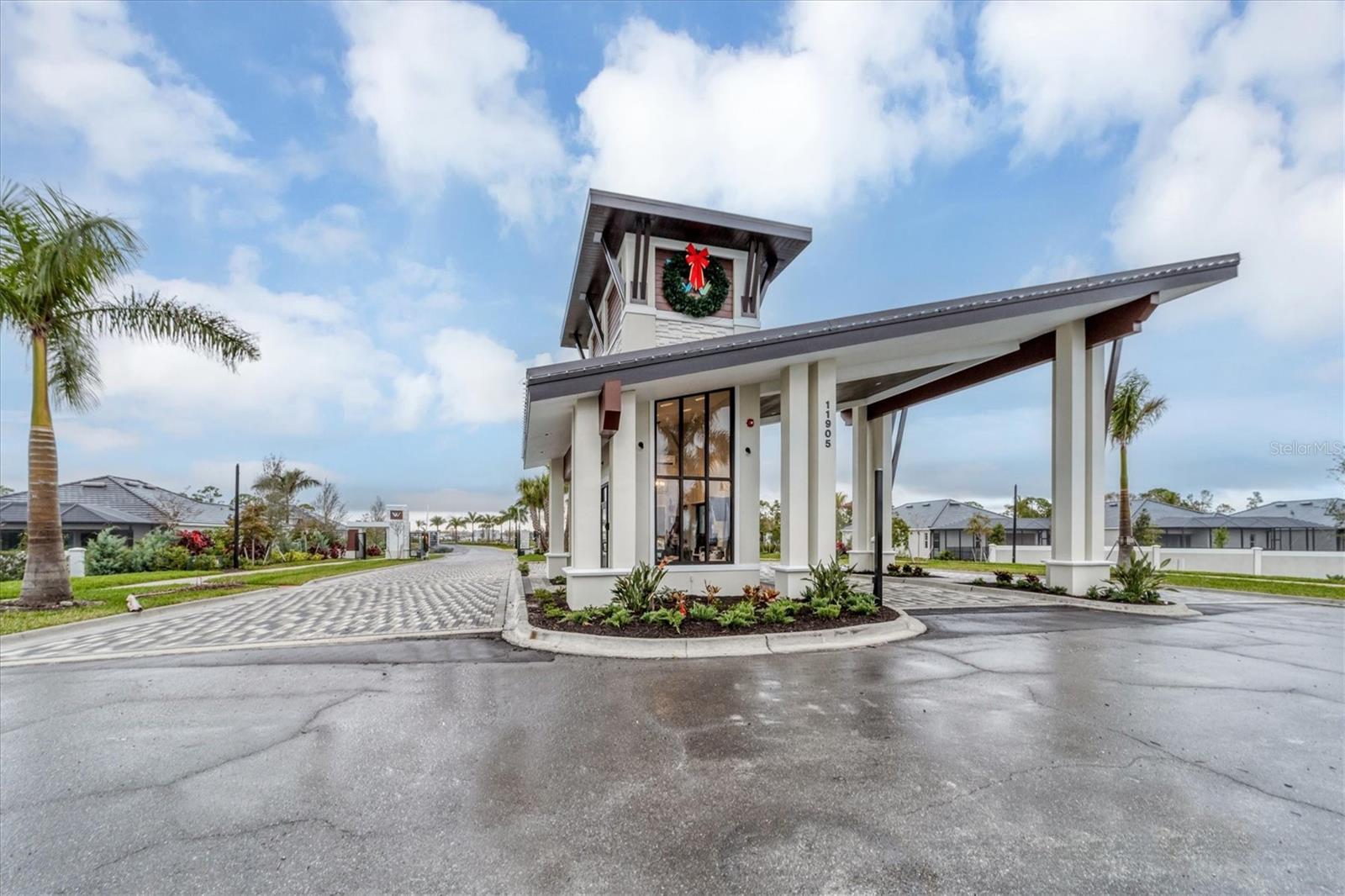 WELLEN PARK GOLF AND COUNTRY CLUB - Residential