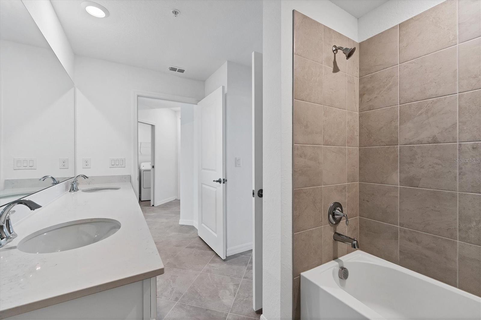 WELLEN PARK GOLF AND COUNTRY CLUB - Residential