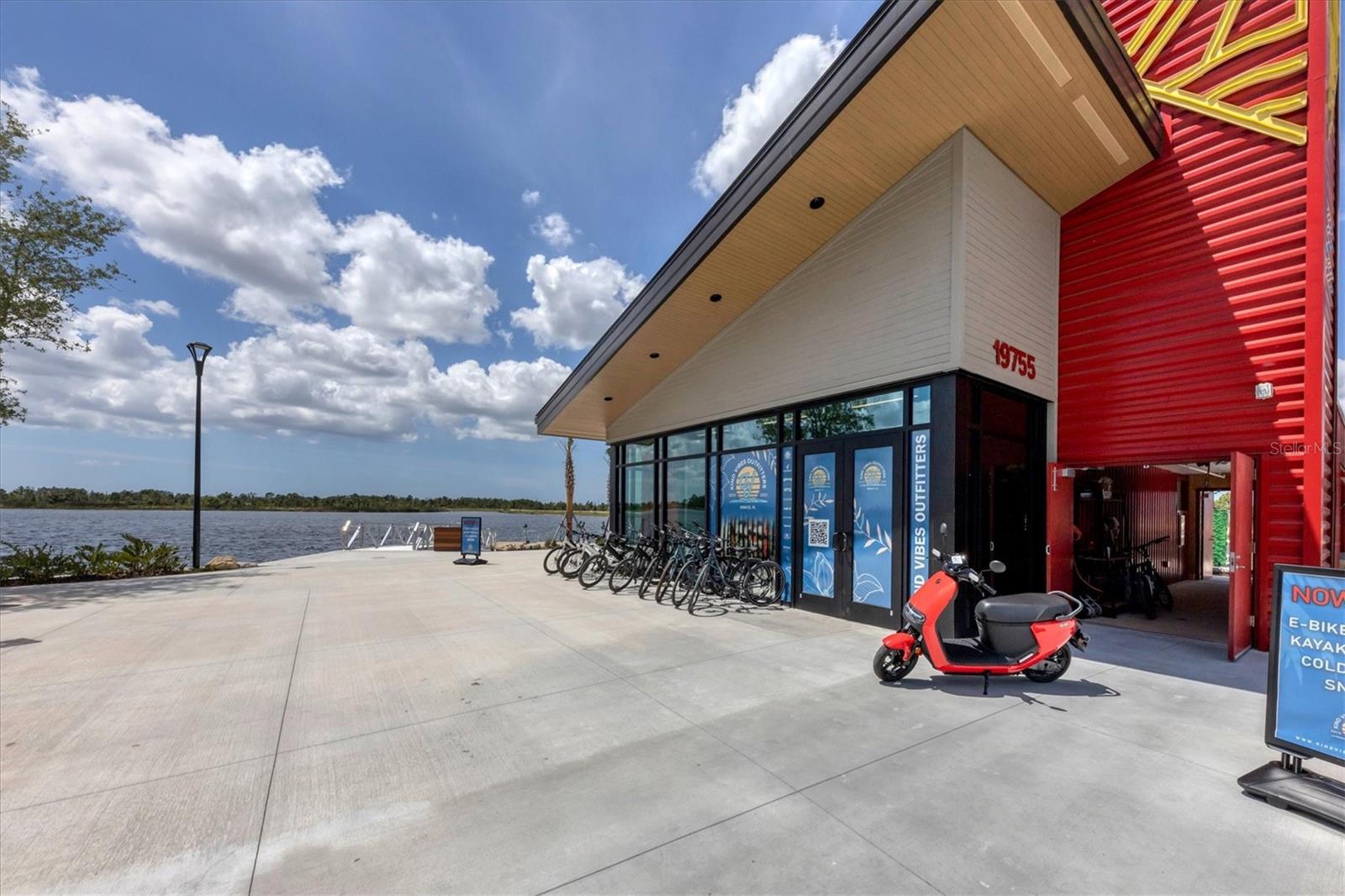 WELLEN PARK GOLF AND COUNTRY CLUB - Residential